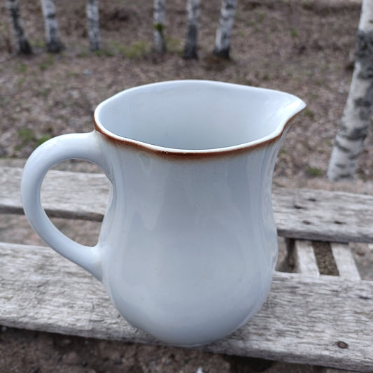 Arabia Aster maitokannu, ruskea kukka