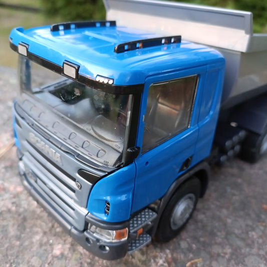 Emek Scania P230 maansiirtoauto