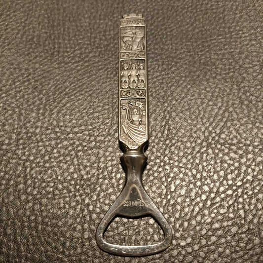 Konge Tinn pullonavaaja