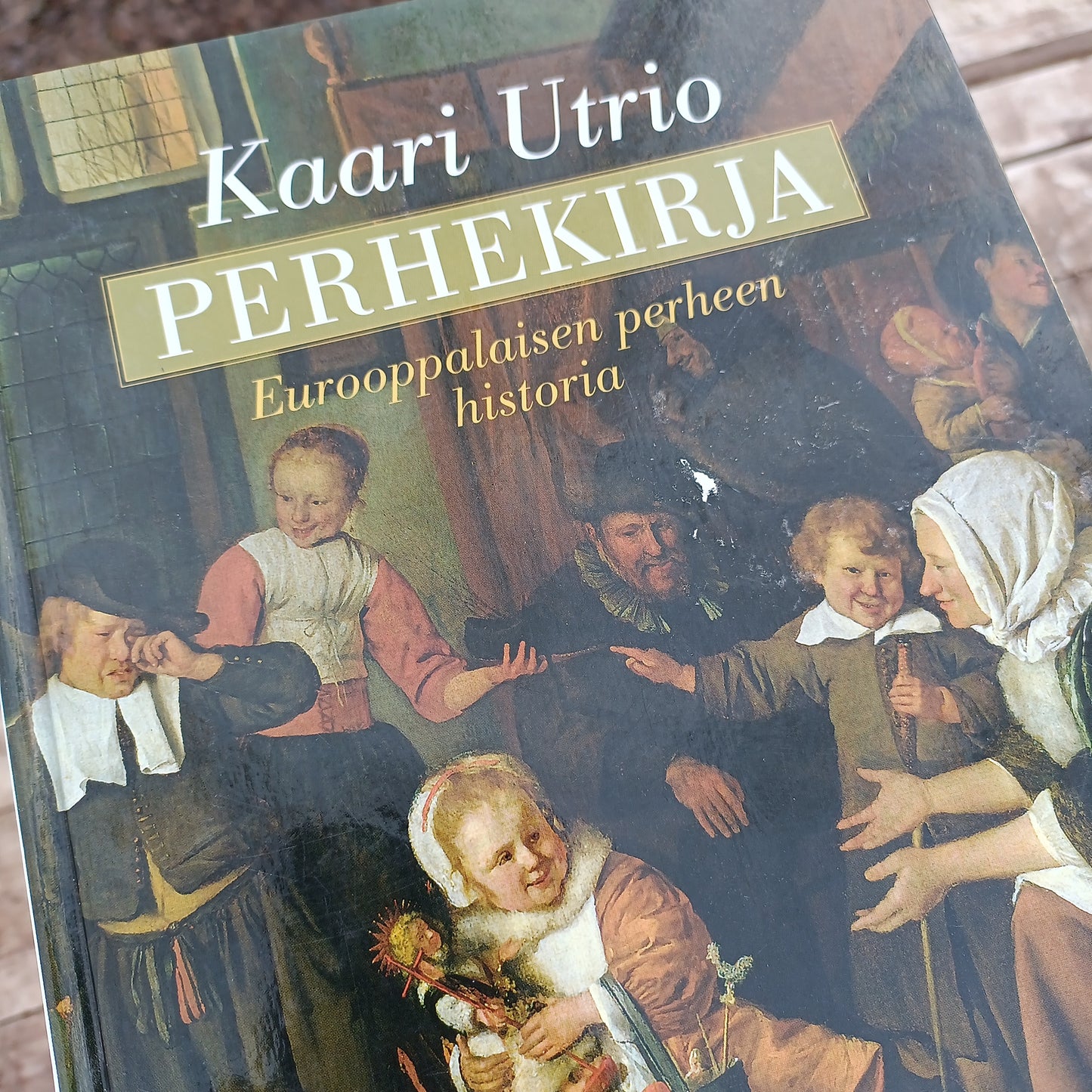 Perhekirja - Kaari Utrio