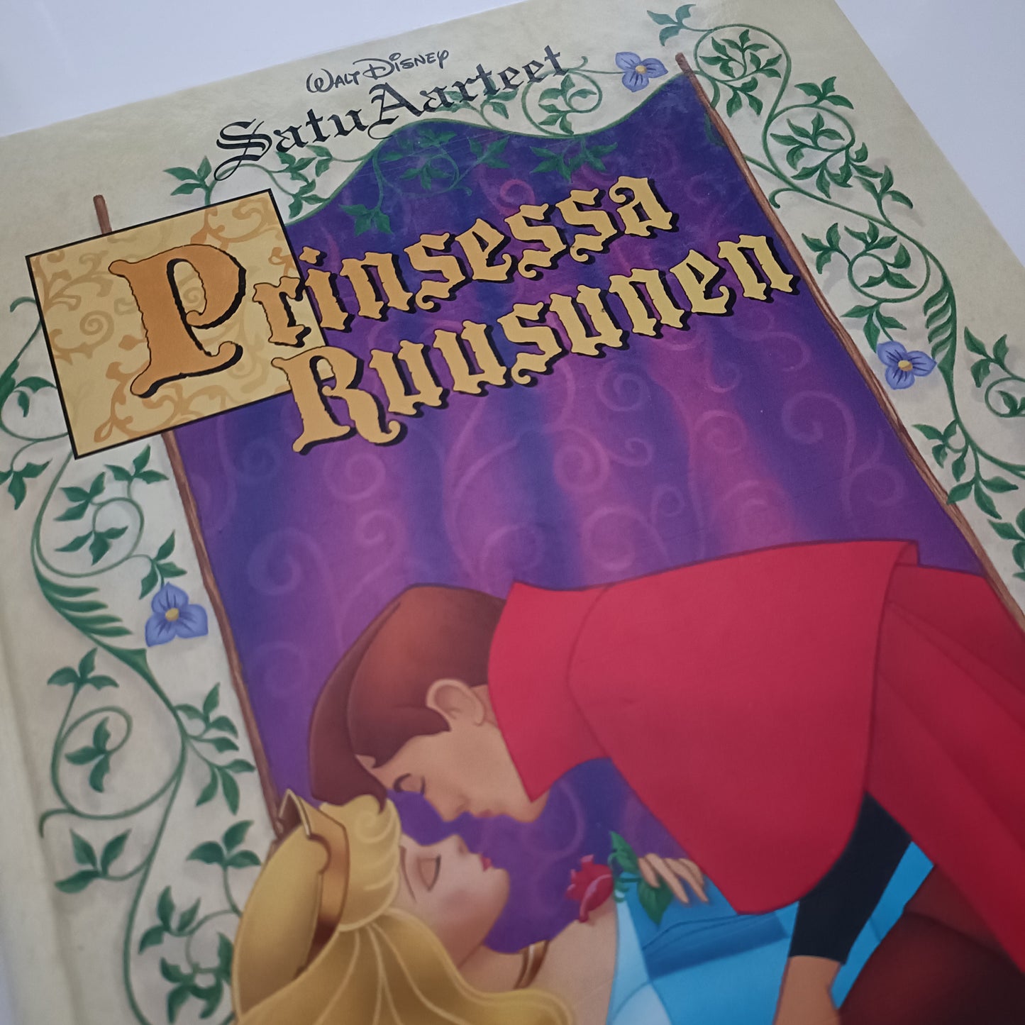 Walt Disney Satu Aarteet - Prinsessa Ruusunen *