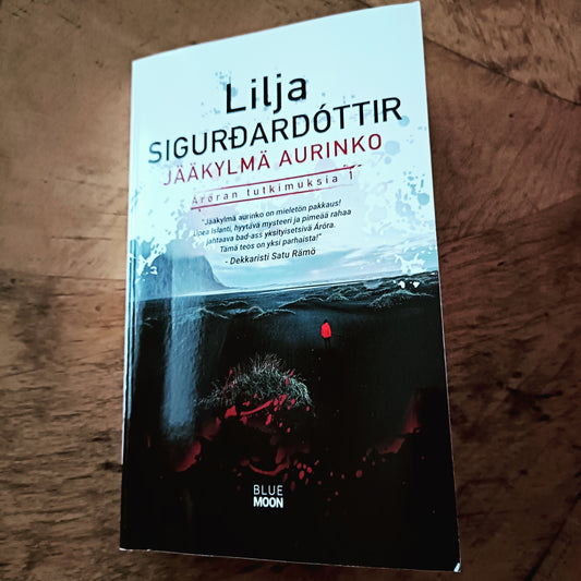 Jääkylmä aurinko - Lilja Sigurdardóttir