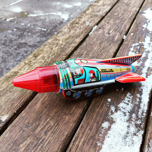 Space Commander - Raketti peltilelu