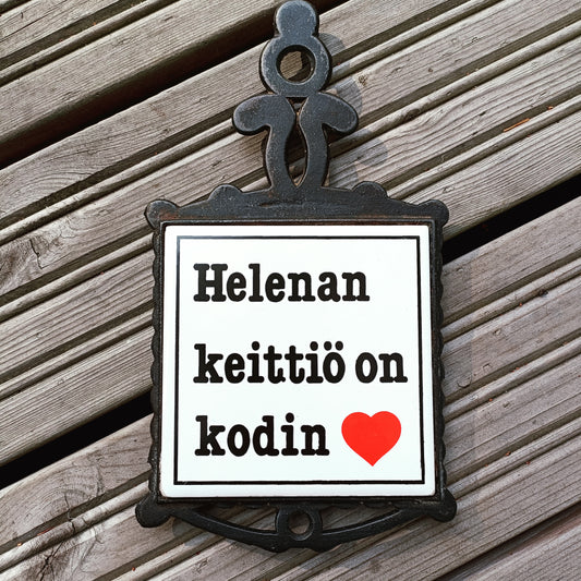 Valurautainen pannunalusta Helena