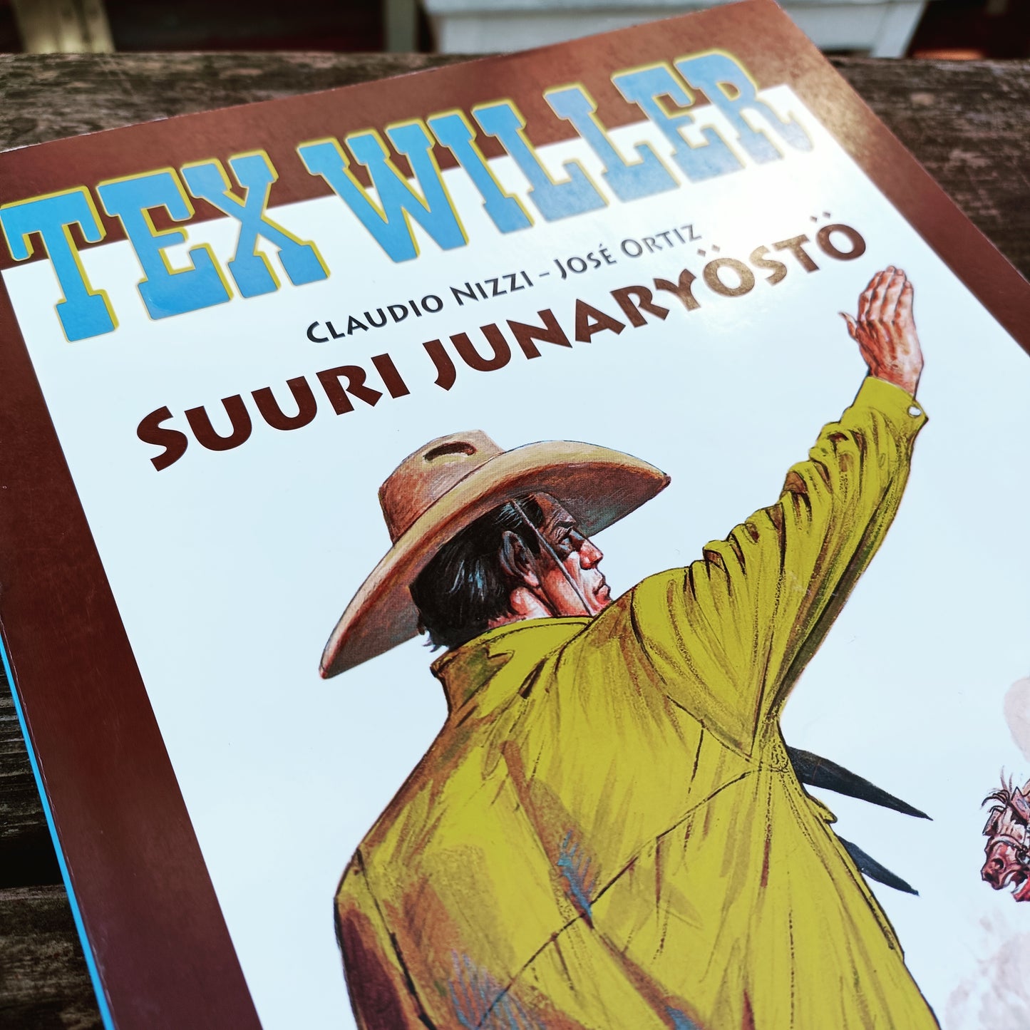 Tex Willer - Suuri junaryöstö - suuralbumi 19