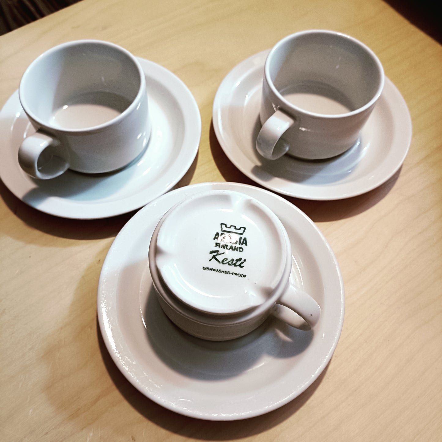 Arabia Kesti kahvikuppi + asetti