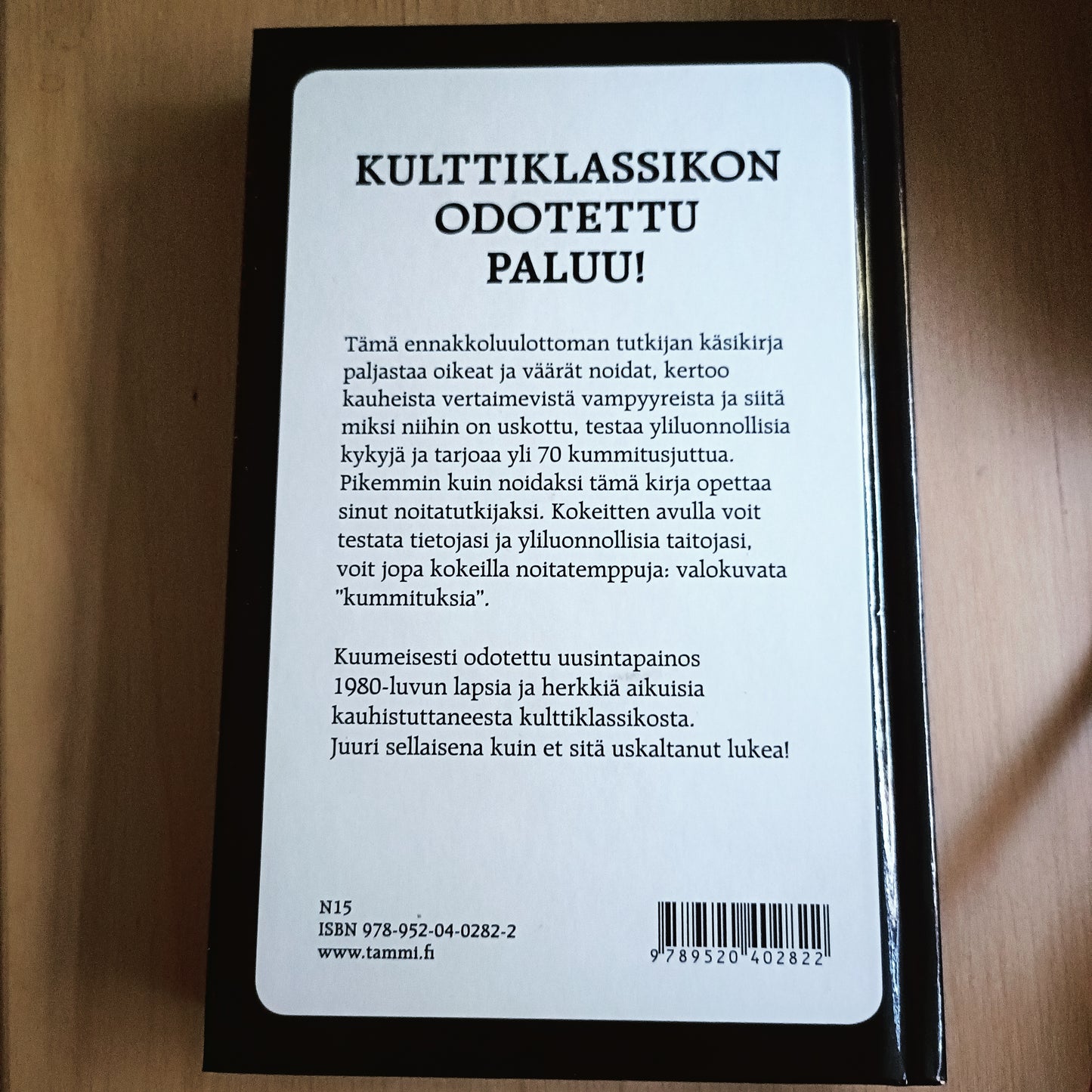 Noidan käsikirja - Vampyyreita, aaveita ja outoja voimia
