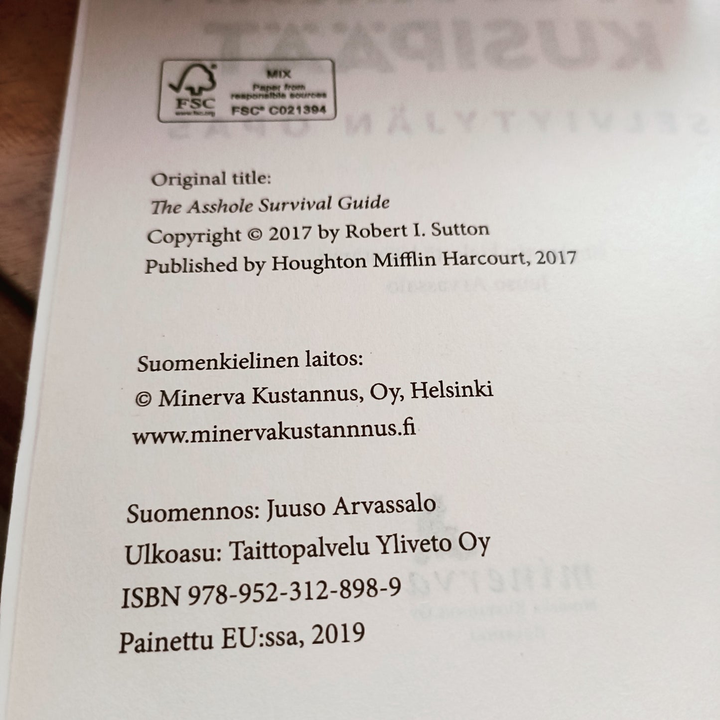 Työpaikan kusipäät - Selviytyjän opas