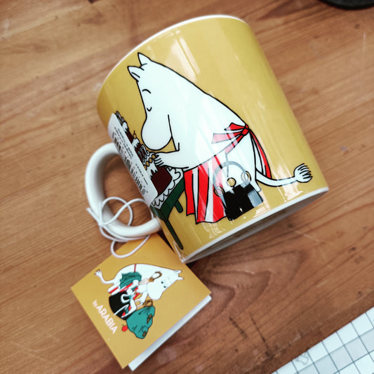 Arabia Muumimuki Muumimamma aprikoosi 75-vuotis juhlamuki