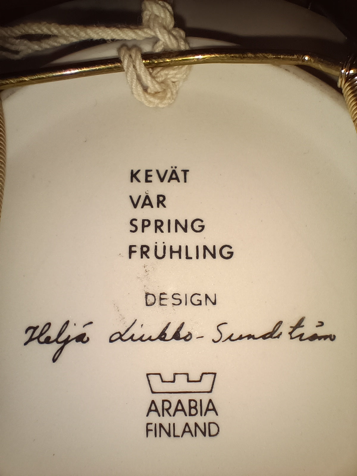 Arabia seinätaulu - Kevät - Heljä Liukko-Sundström