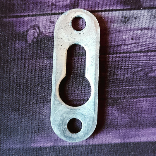 Kalustekannatin- ripustushela 14 x 41 mm