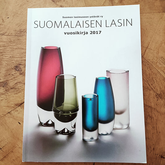 Suomalaisen lasin vuosikirja 2017