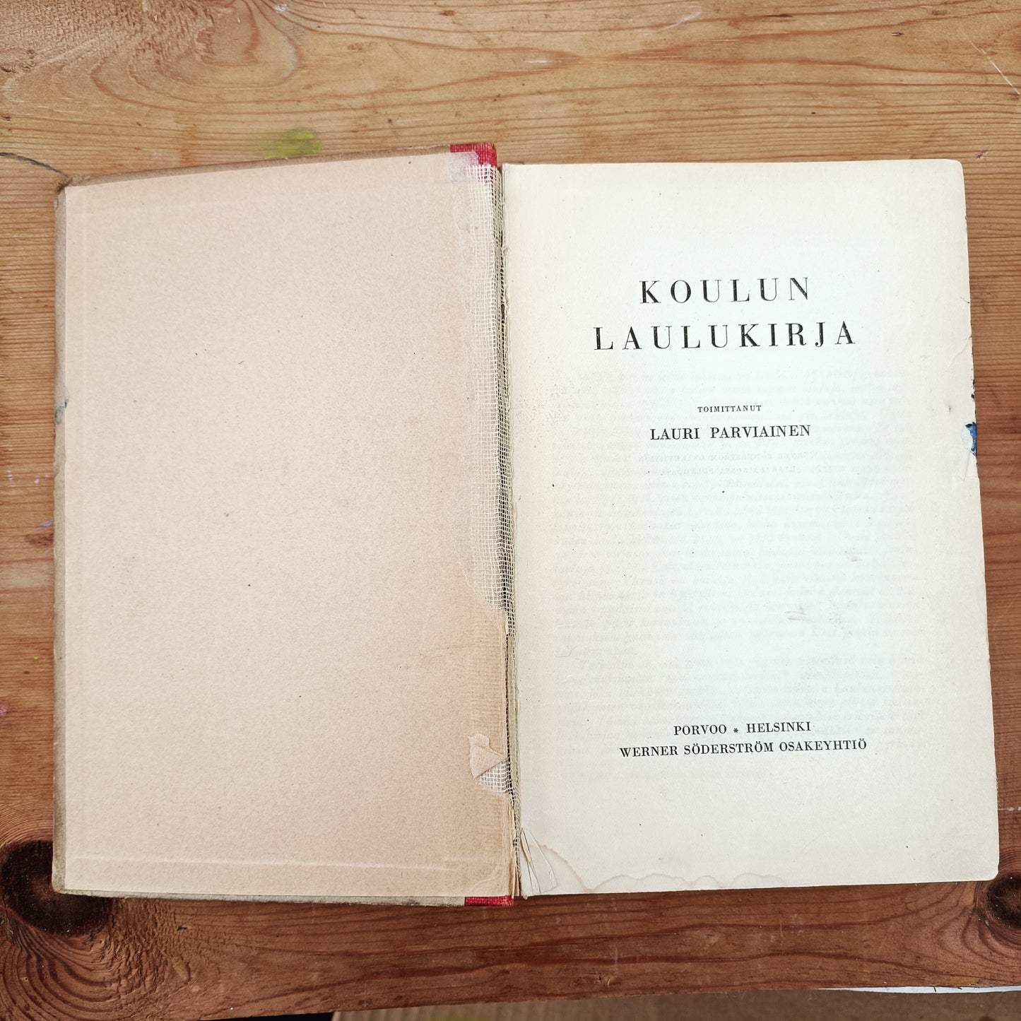 Koulun laulukirja - 1. painos vuodelta 1934