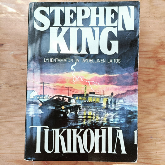 Tukikohta 1 - Stephen King