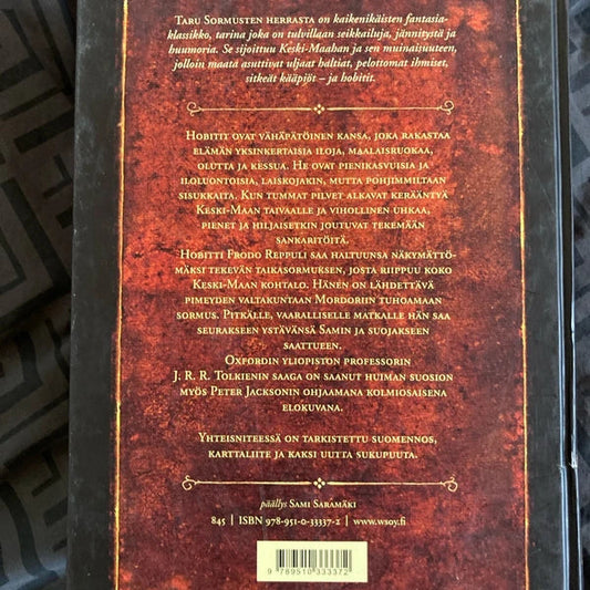 Taru sormusten herrasta - J. R. R. Tolkien
