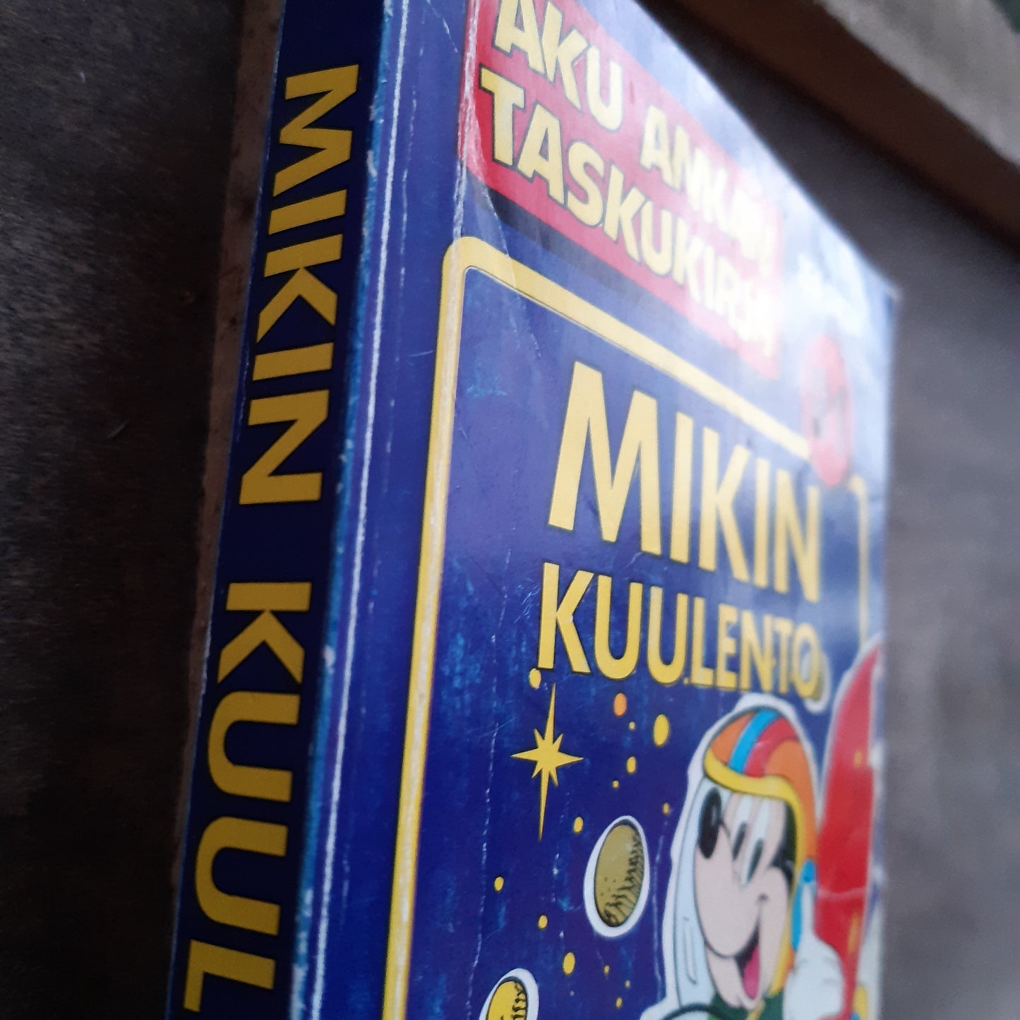 aku ankan taskukirja 91 mikin kuulento