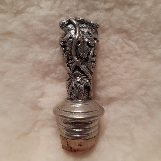 koristeellinen viinipullon korkki