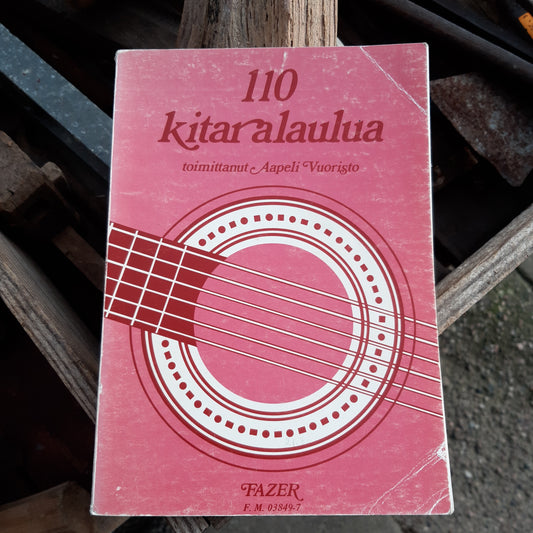 110 kitaralaulua