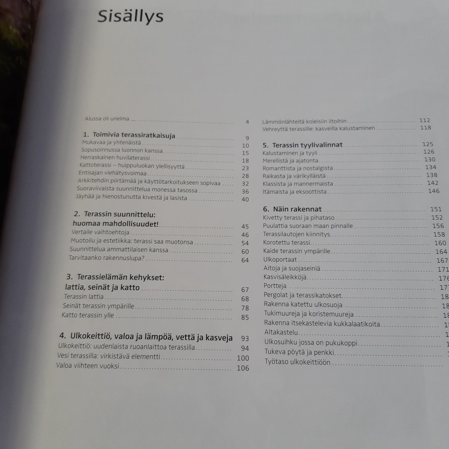 suuri terassi- ja pihakirja - viihtyisän pihan suunnittelu ja toteuttaminen