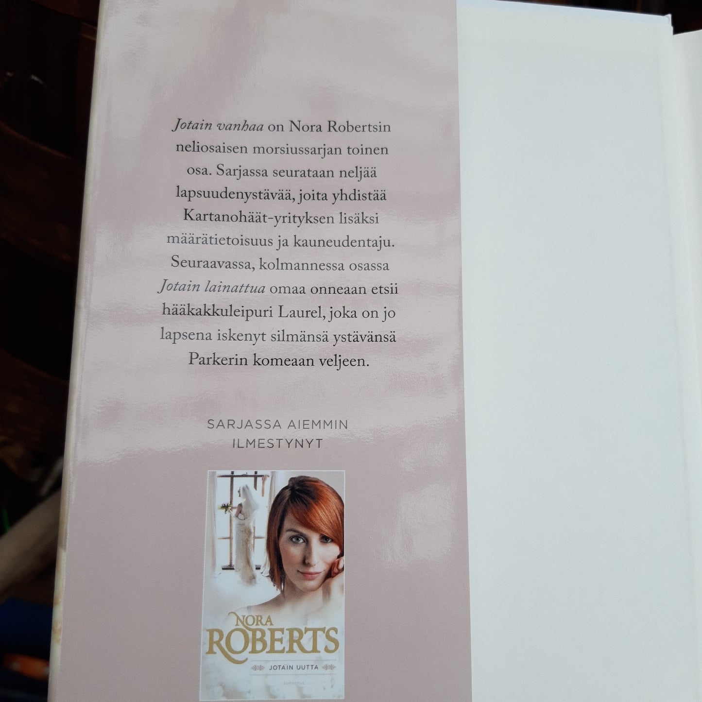 Nora Roberts - Jotain vanhaa