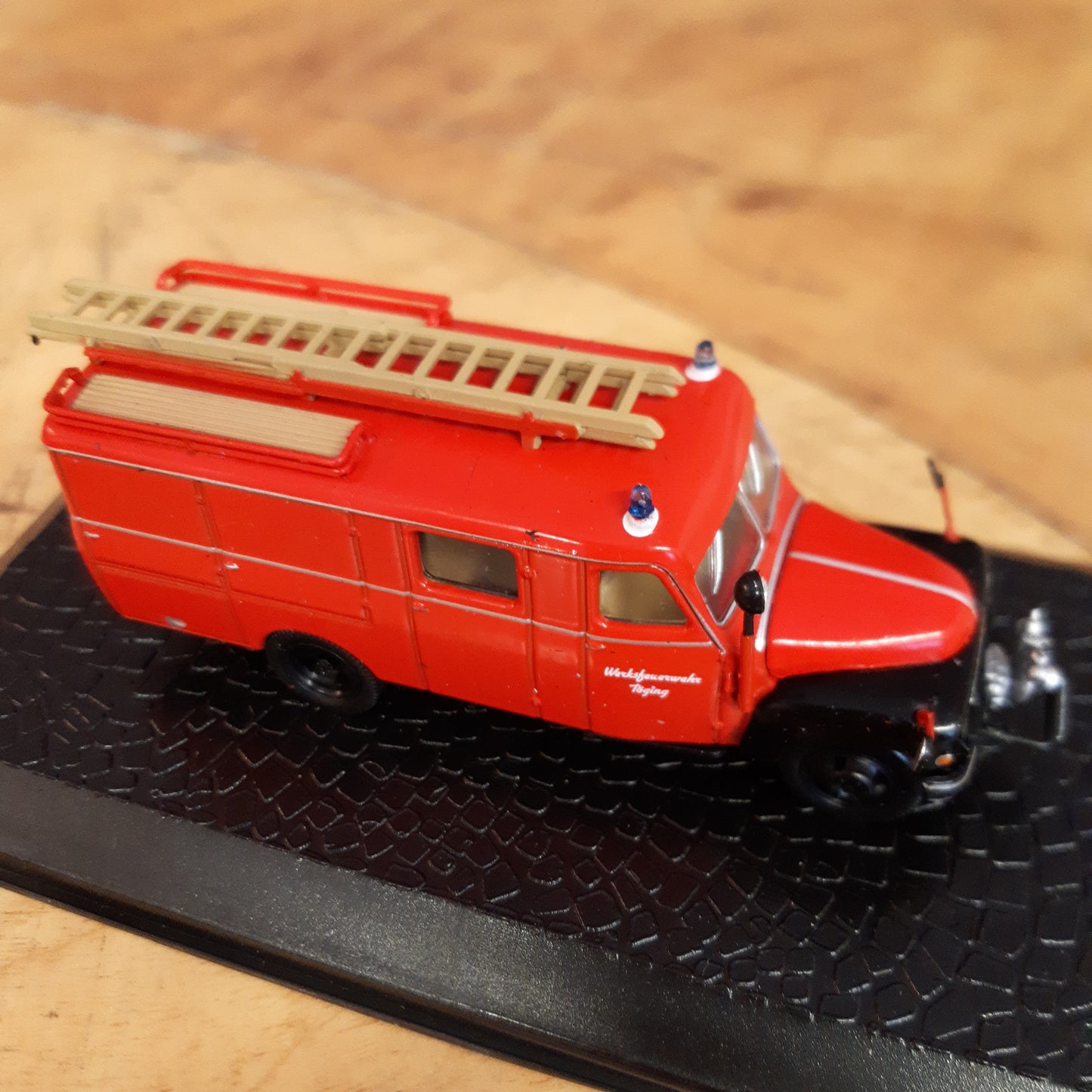 LF 8 Hanomag AL28 paloauto 1:72