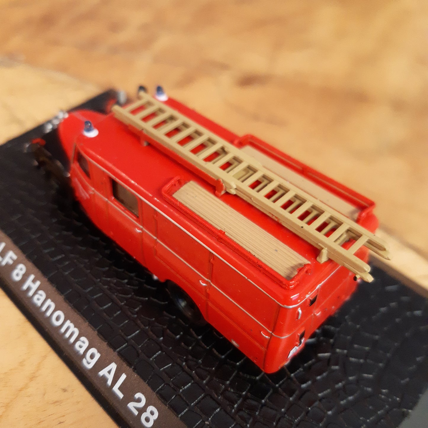 LF 8 Hanomag AL28 paloauto 1:72