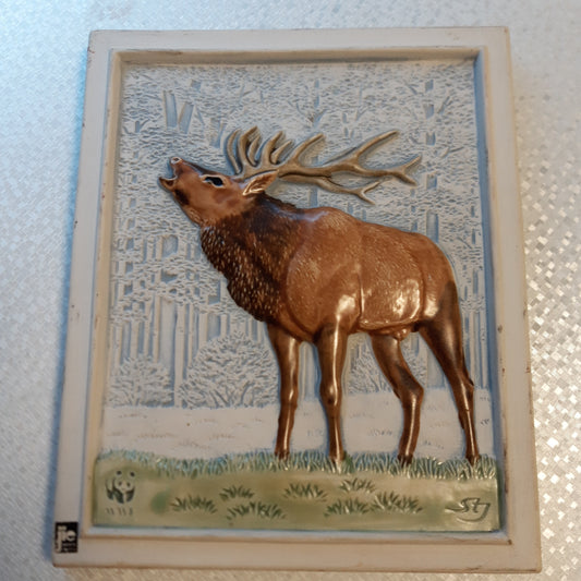 Hirvi - keramiikkataulu - Staffan Johnson - WWF