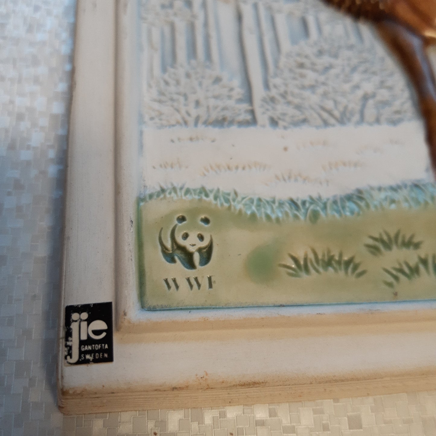 Hirvi - keramiikkataulu - Staffan Johnson - WWF