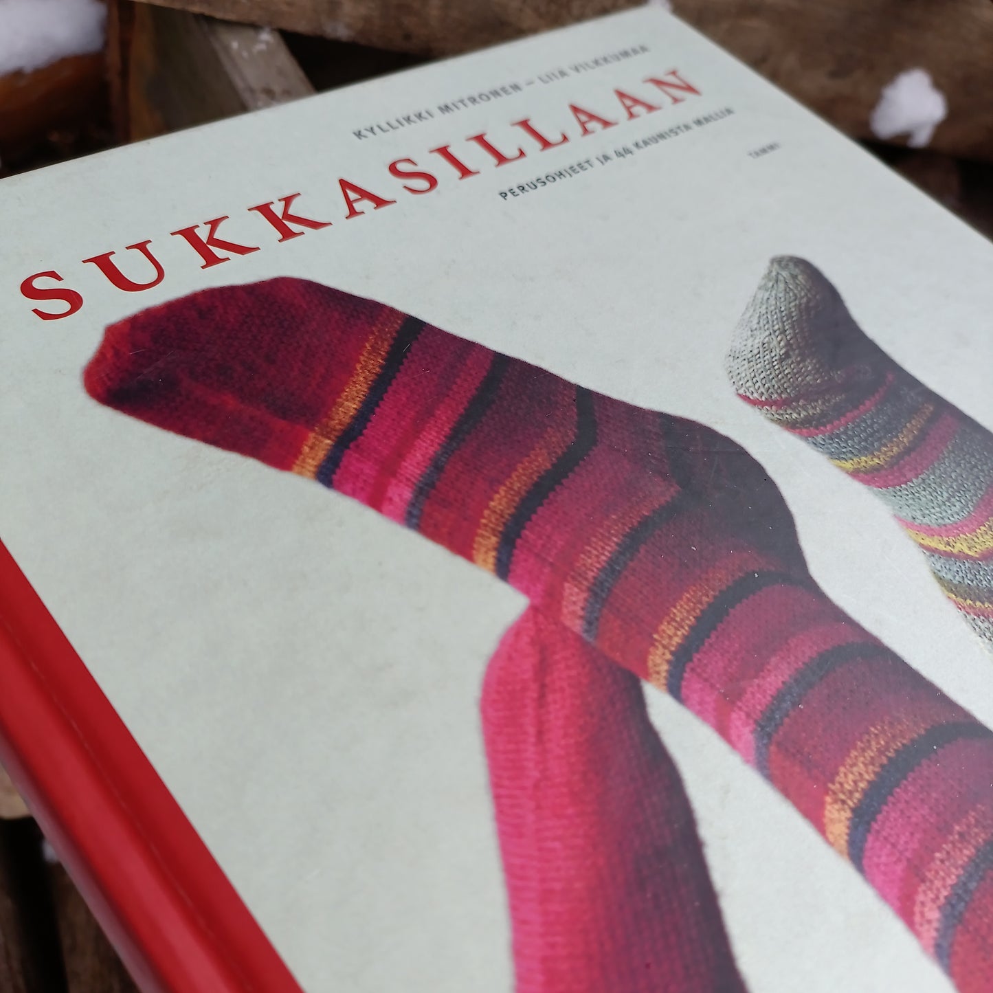 Sukkasillaan - Perusohjeet ja 44 kaunista mallia