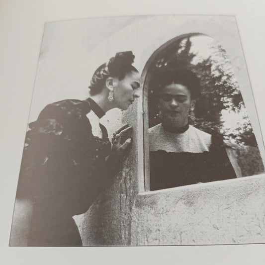 Taiteilija Frida Kahlo - Paljastava omakuva