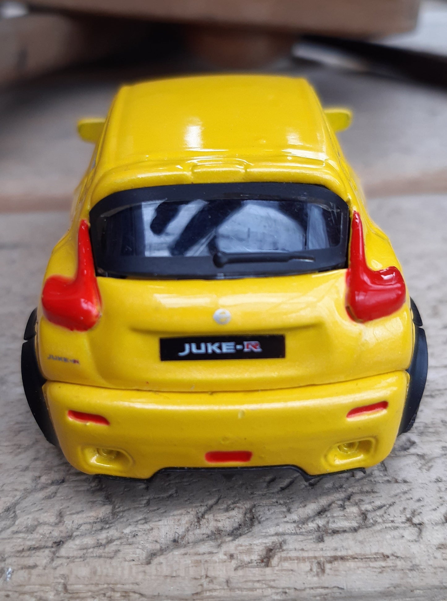 nissan juke-r