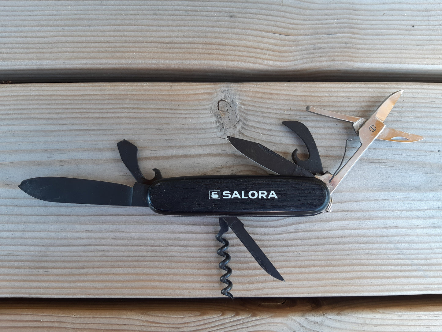 salora monitoimiveitsi