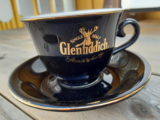 glenfiddich kahvikuppi + aluslautanen
