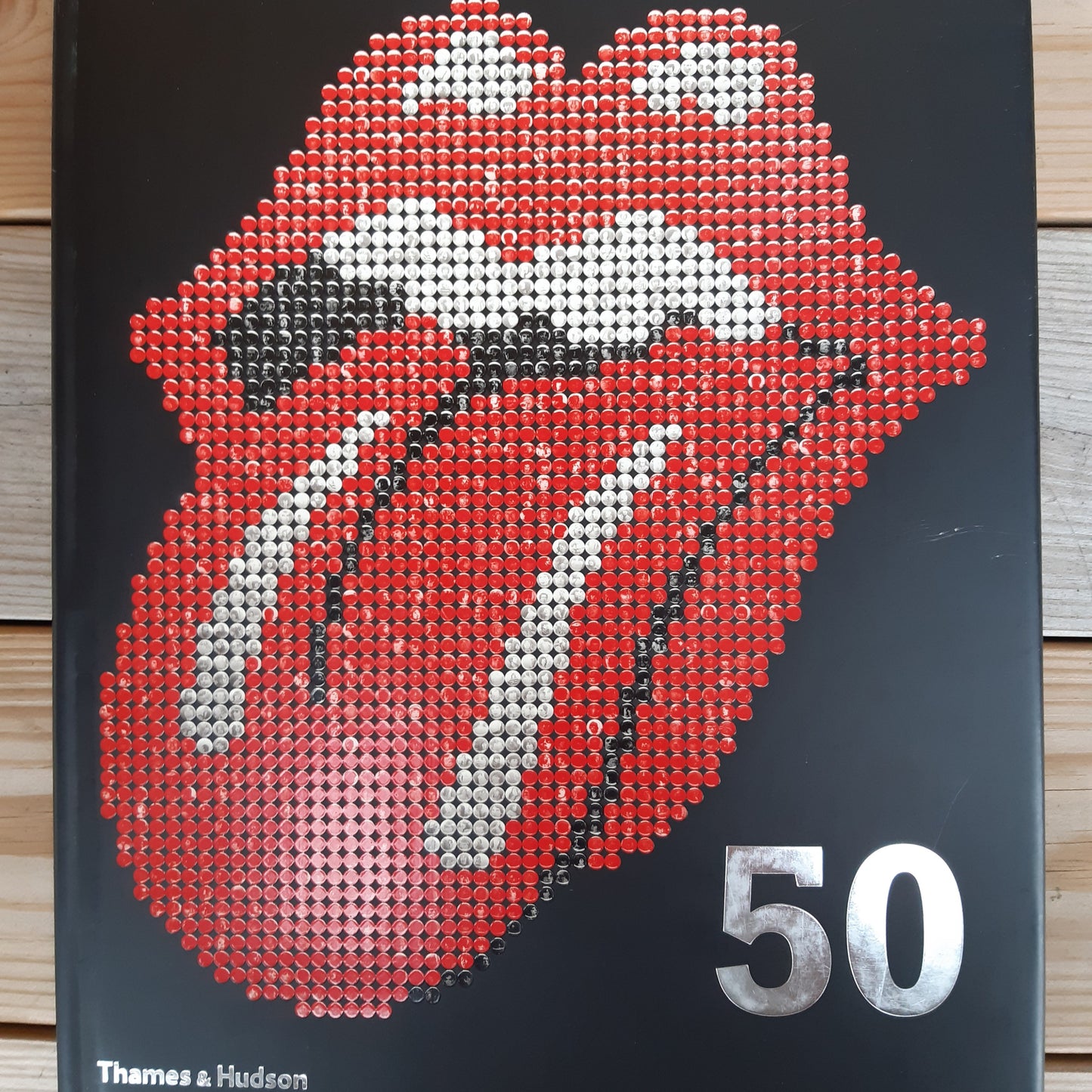 the rolling stones 50 - thames & hudson - kirja