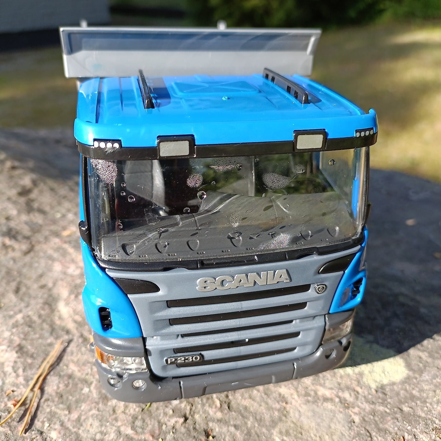 Emek Scania P230 maansiirtoauto