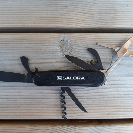 Salora monitoimiveitsi
