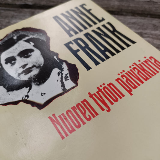 Anne Frank - Nuoren tytön päiväkirja