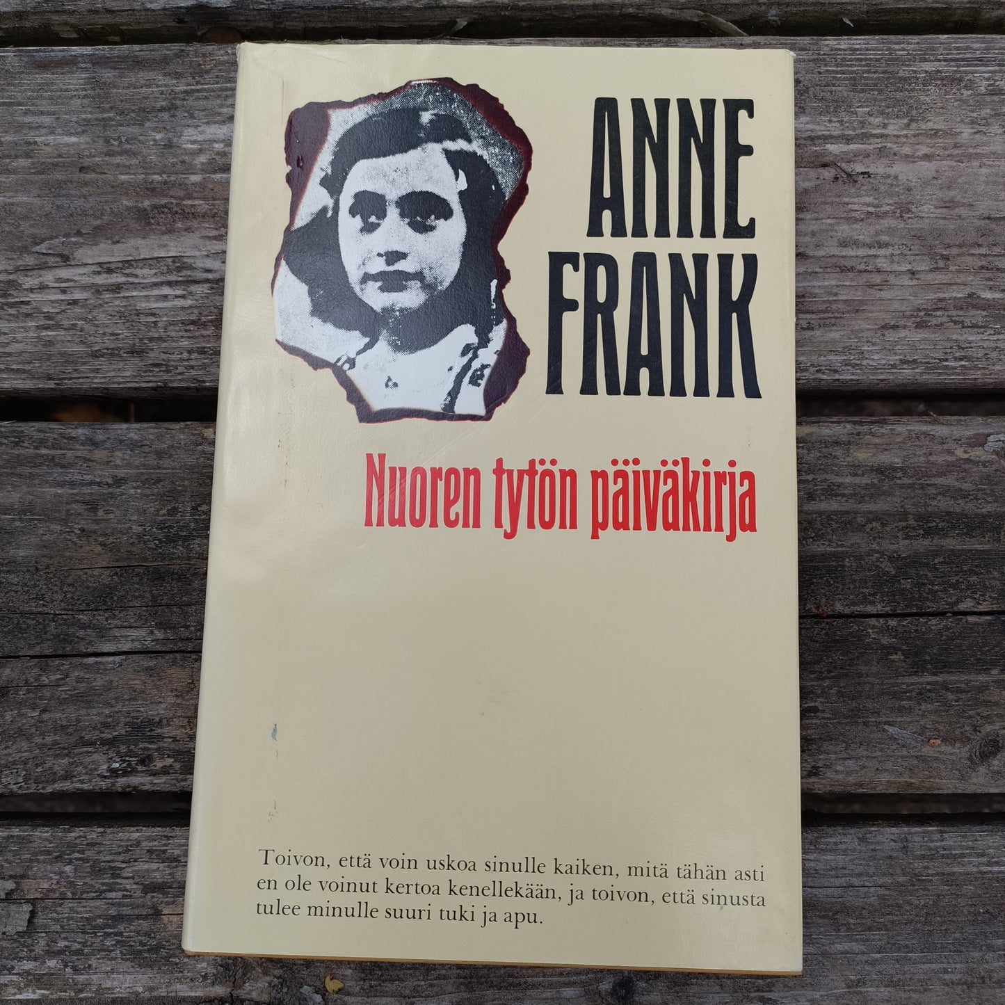 Anne Frank - Nuoren tytön päiväkirja