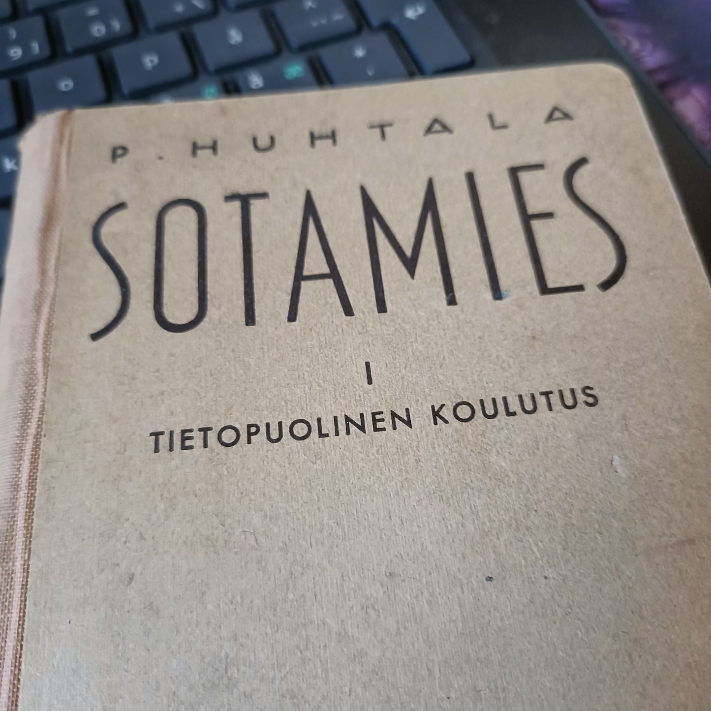 Sotamies 1 - Tietopuolinen koulutus