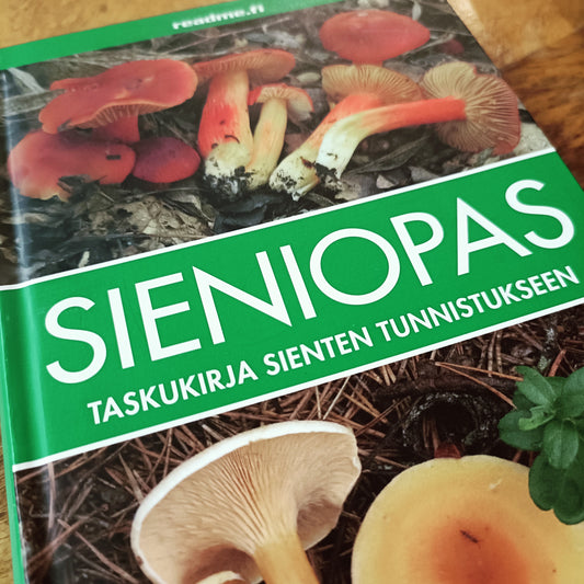 Sieniopas - Taskukirja sienten tunnistukseen