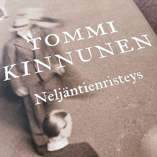 Neljäntienristeys - Tommi Kinnunen