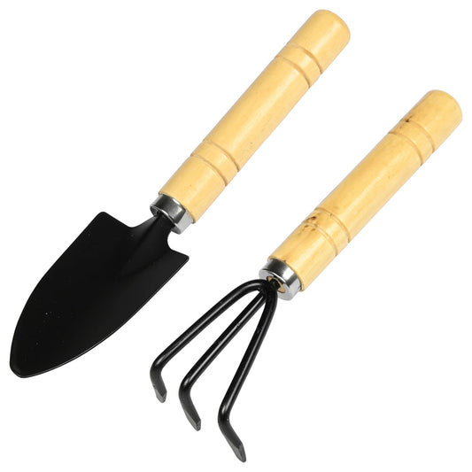 Pienet puuvartiset puutarhavälineet