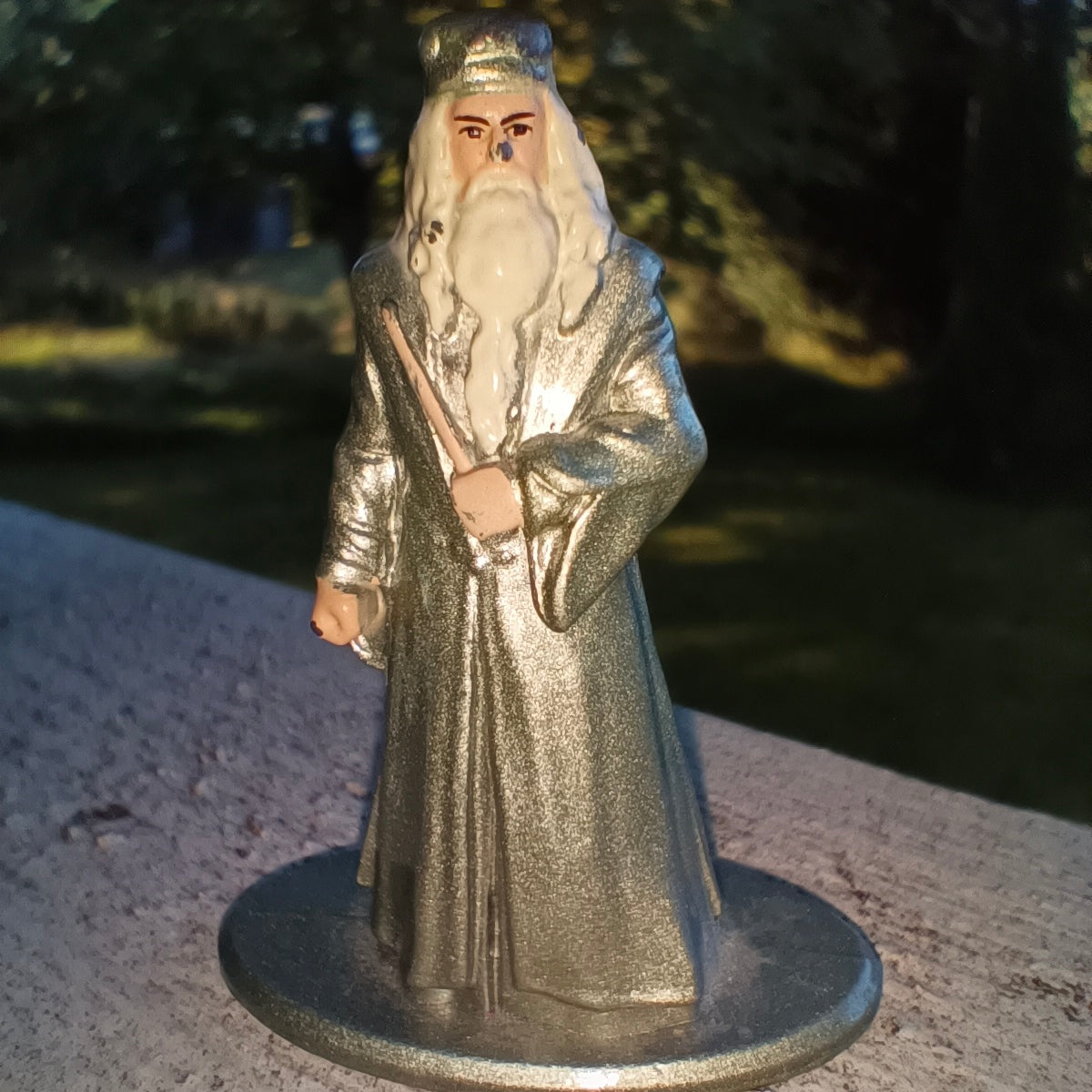 Albus Dumbledore metallifiguuri