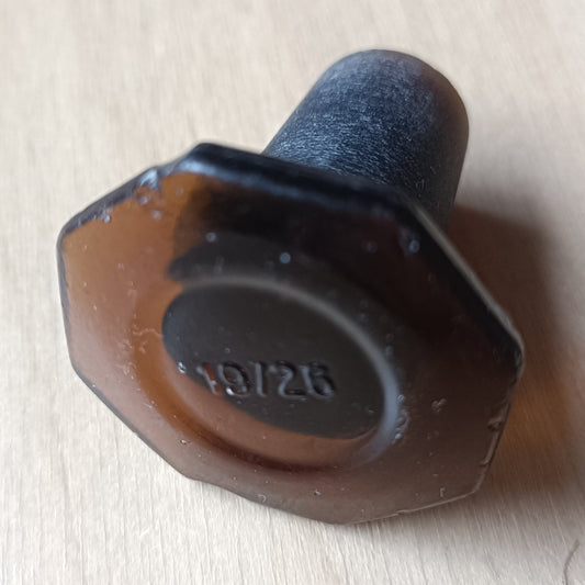 Apteekkipullon lasikorkki 19/26, ruskea