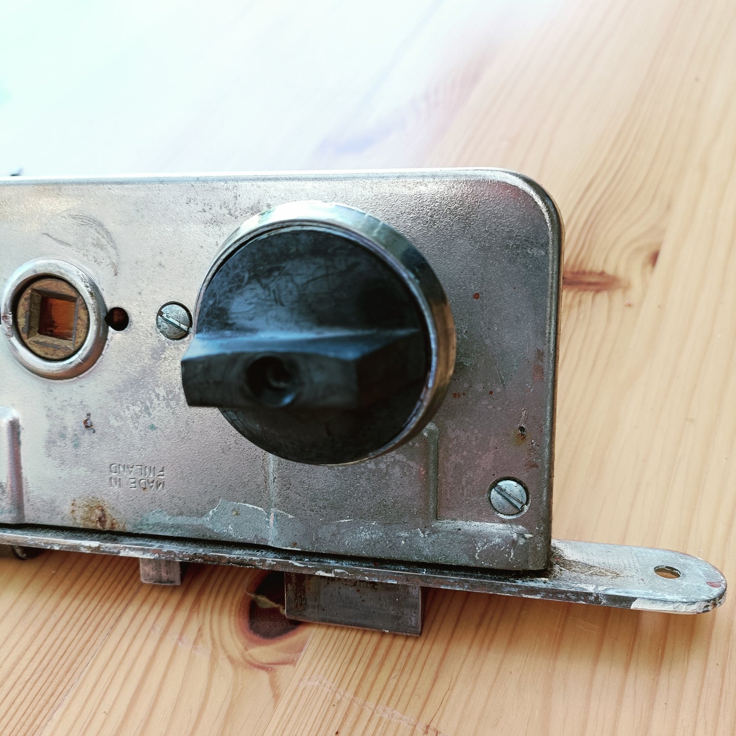 Abloy lukkorunko, lukkopesä ja 2 avainta