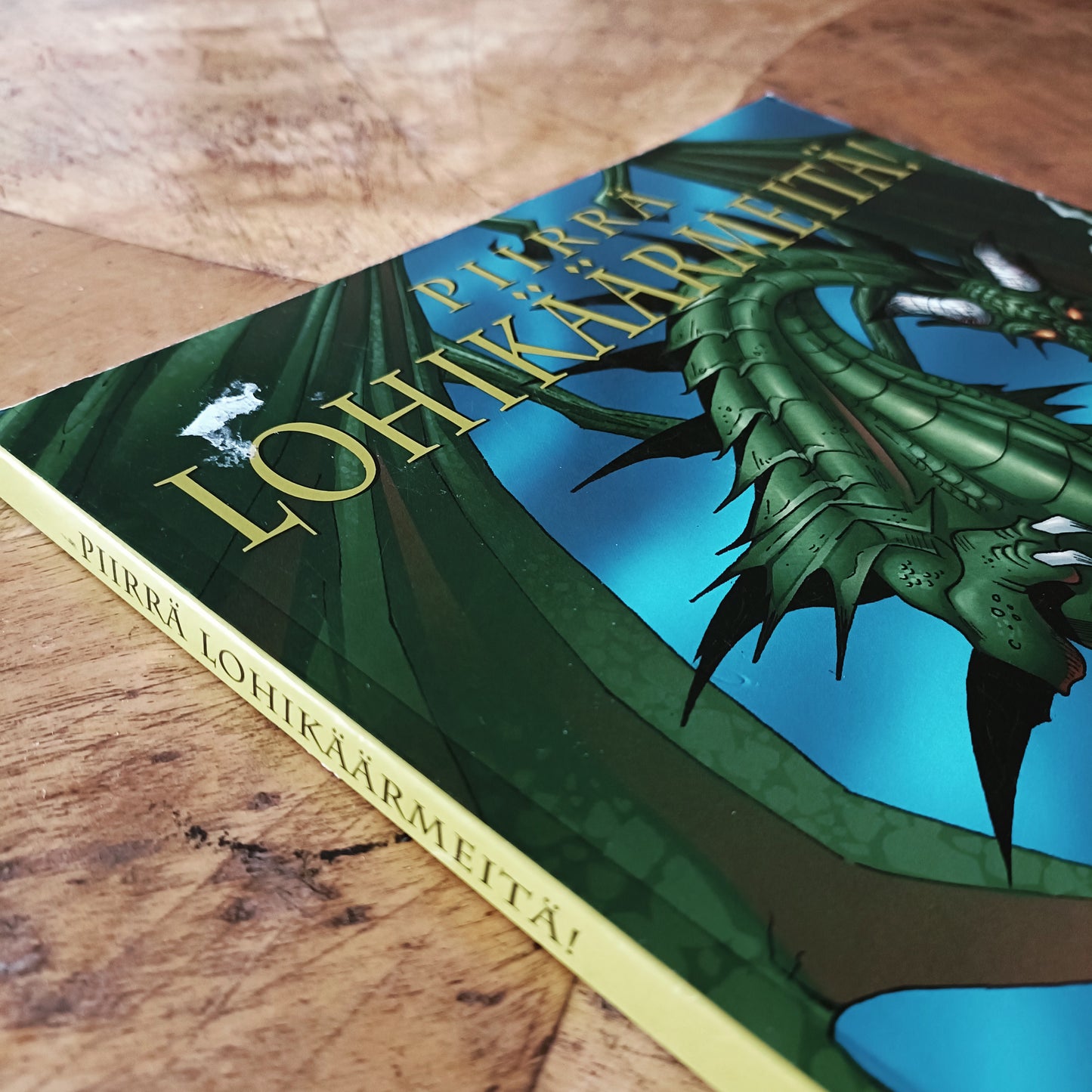 Piirrä lohikäärmeitä