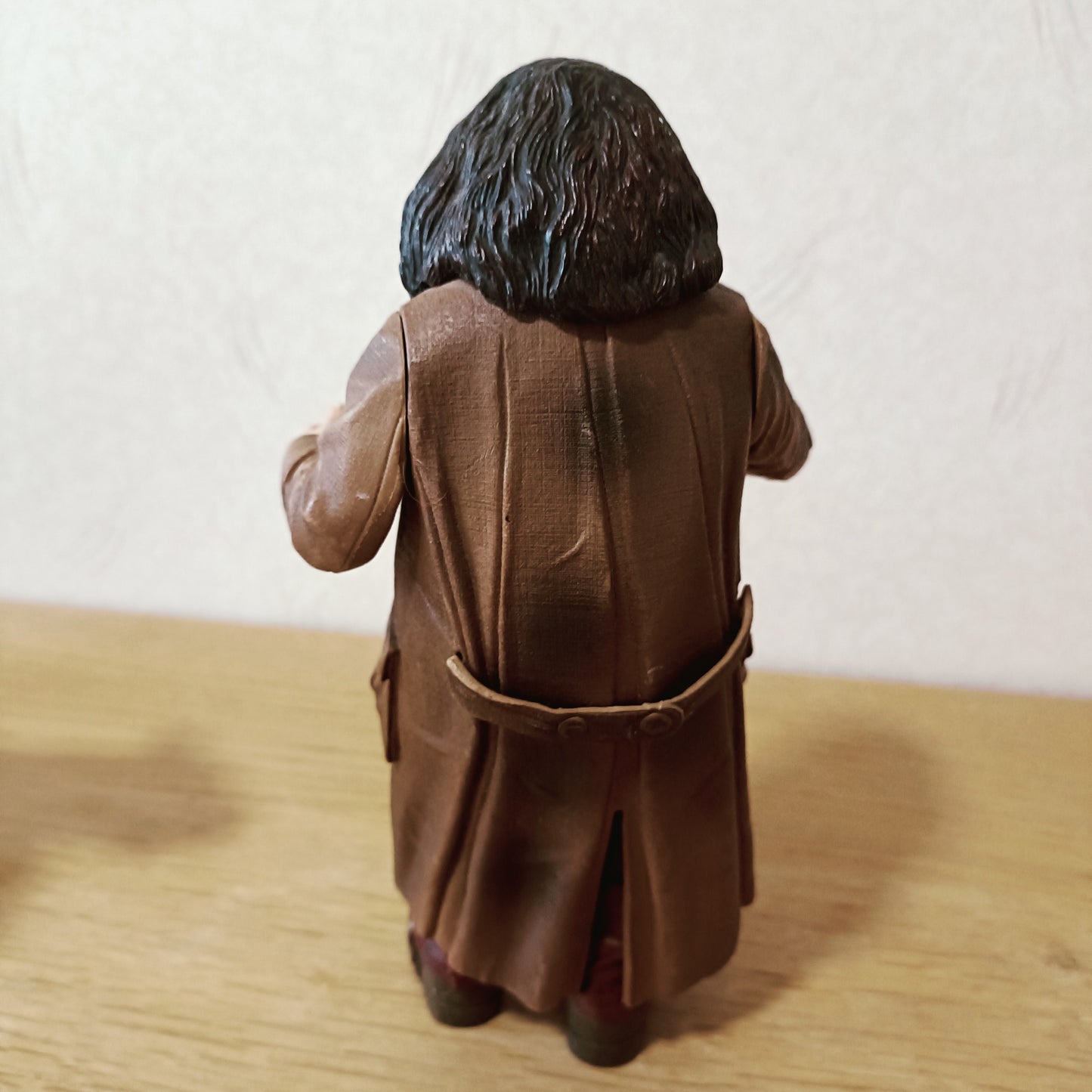 Harry Potter Hagrid-figuuri ja kolmipäinen koira