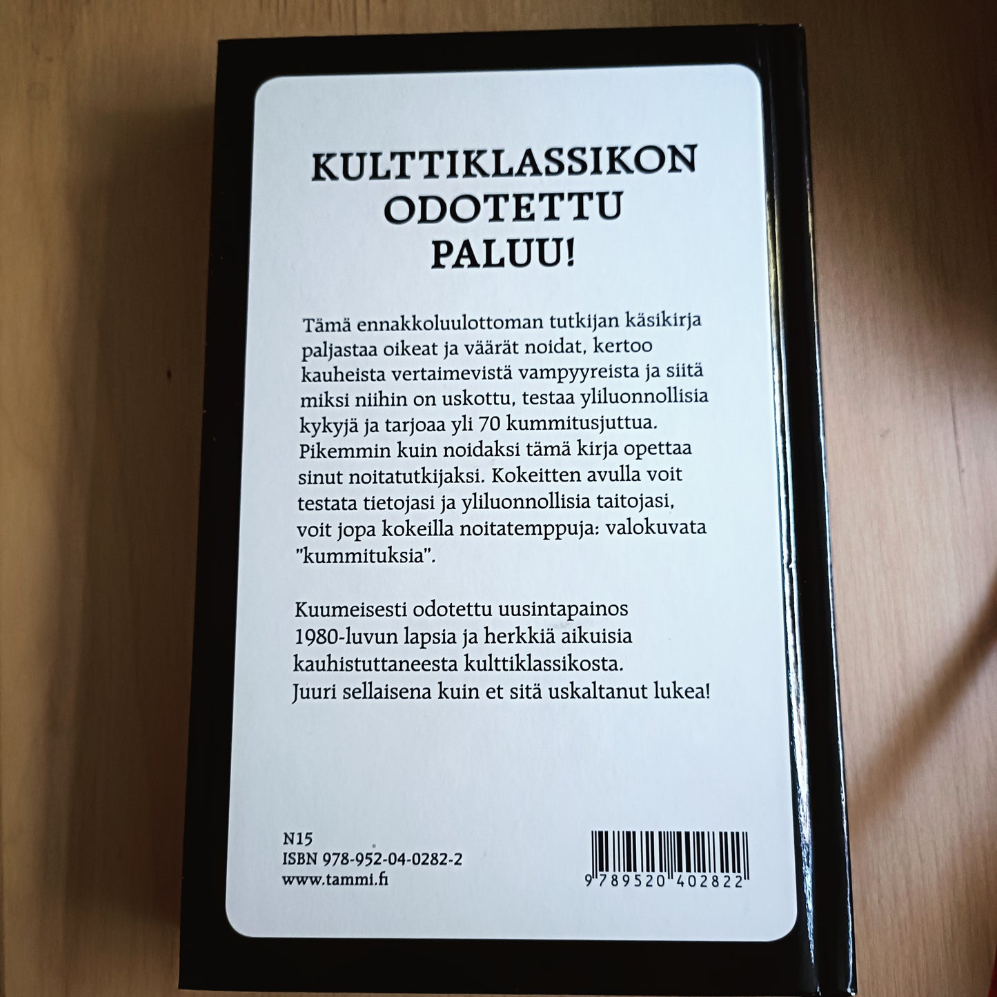 Noidan käsikirja - Vampyyreita, aaveita ja outoja voimia