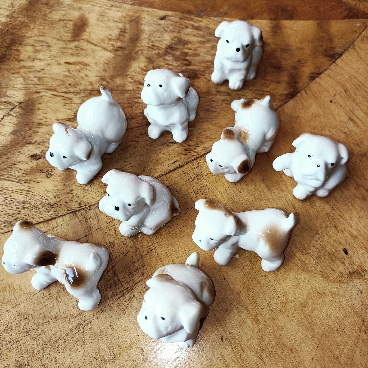 Pienet posliinkoirat