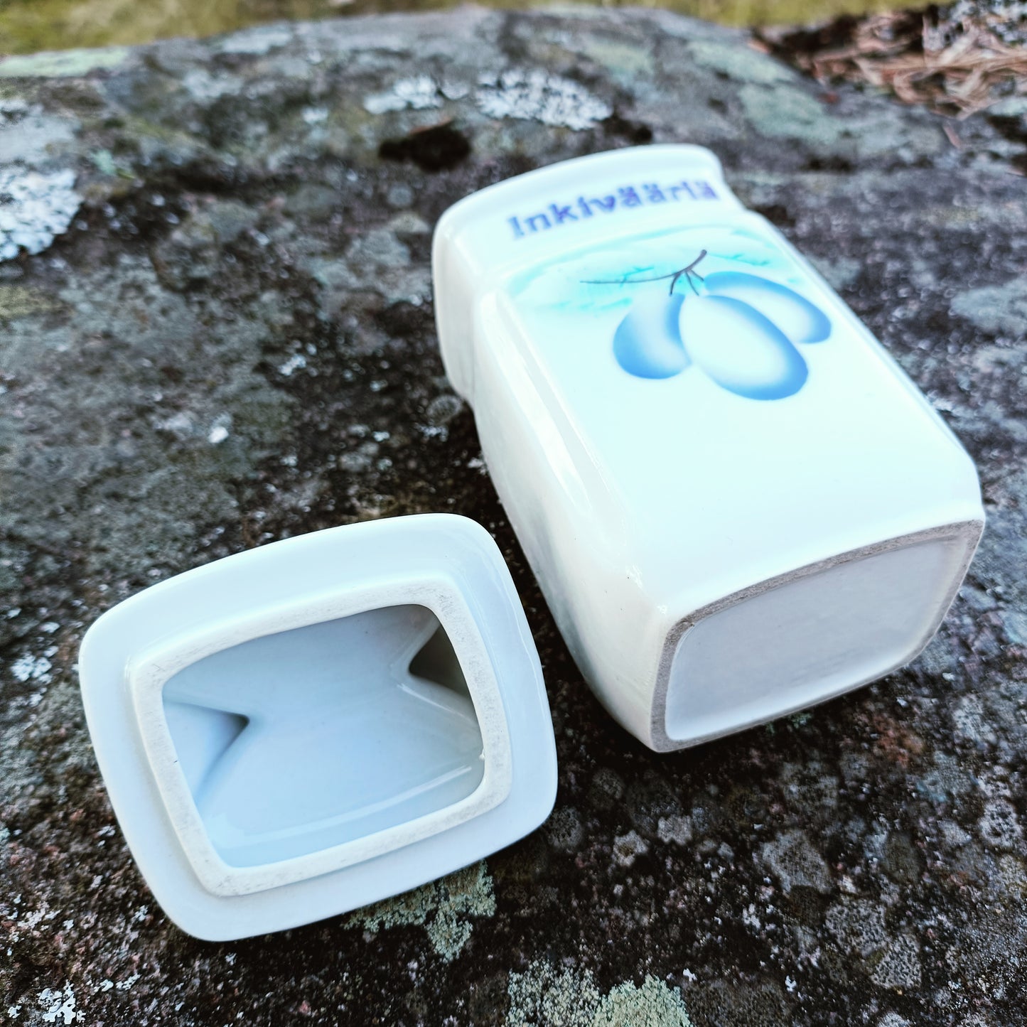 Arabia luumu maustepurkki, inkivääriä